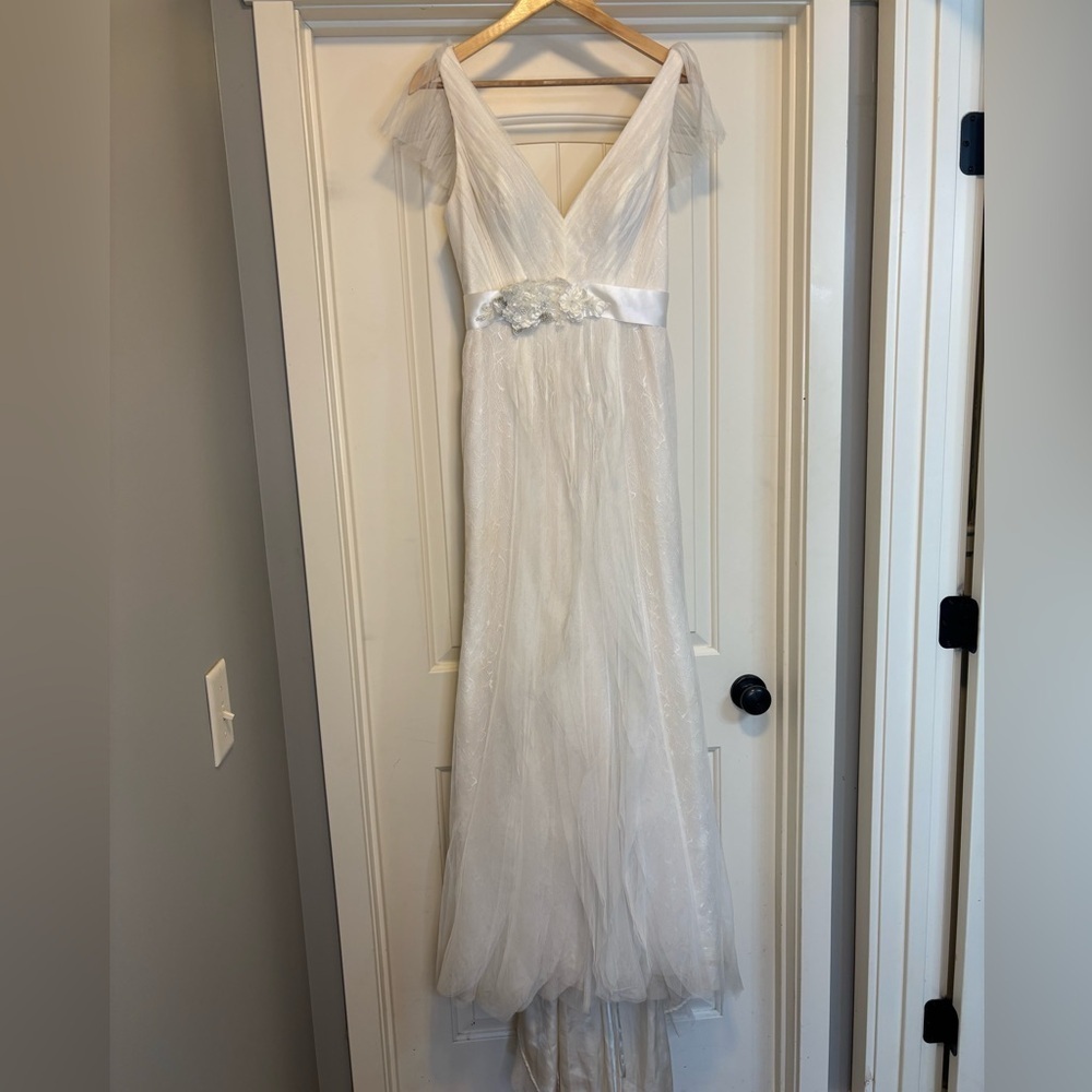 Vera Wang White Pintuck Tulle Gown with Elegant Lace Underlay
